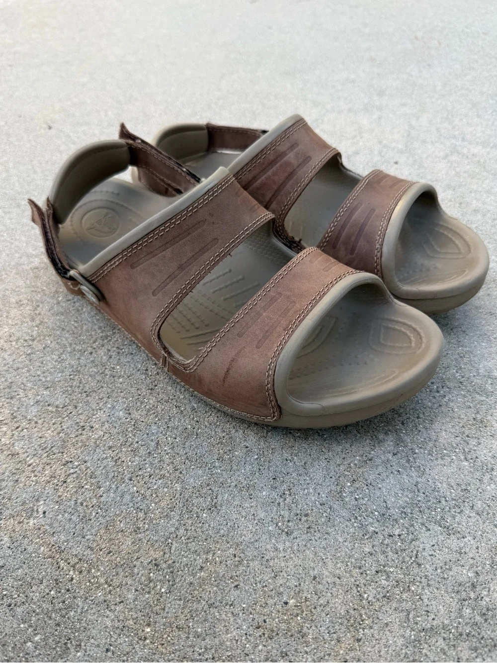 Crocs Yukon 2 Two Strap Brown Leather Sandals Slides Mens Size 10